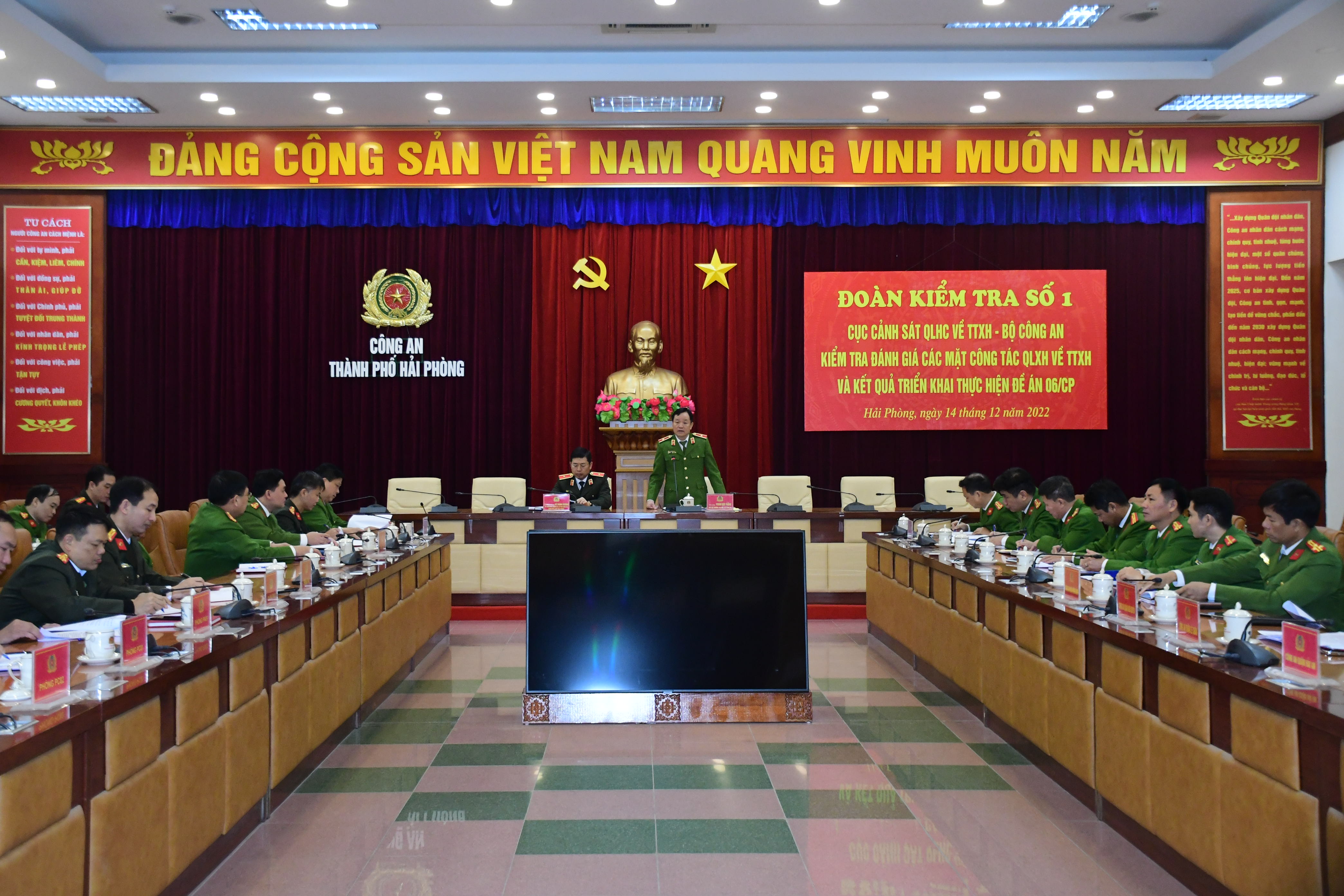 Đoàn kiểm tra số 1 - Bộ Công an: Kiểm tra các mặt công tác quản lý hành chính về trật tự xã hội tại Hải Phòng